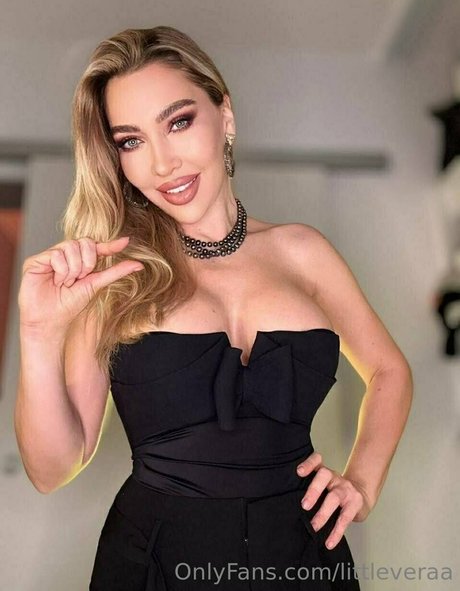 littleveraa nude pornstar photos