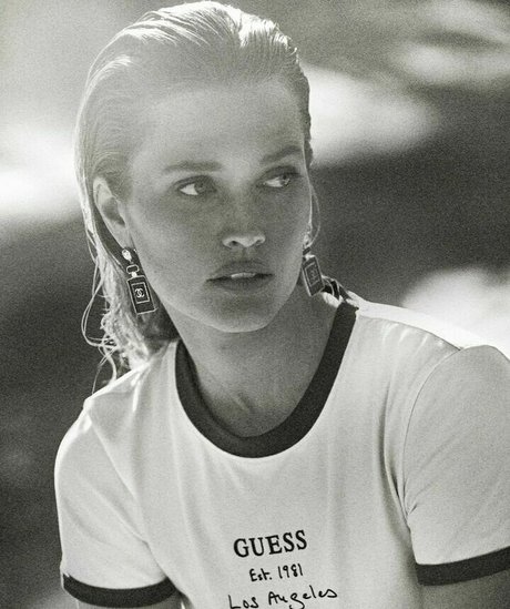 Toni Garrn star best archive