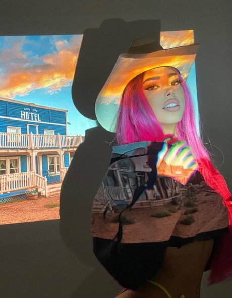 epixemily model high quality pics