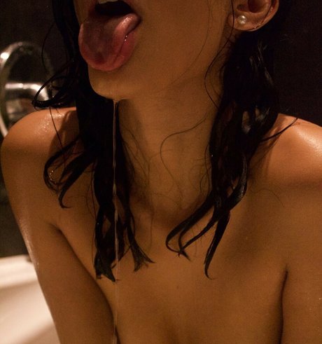 meganTiny model free photos