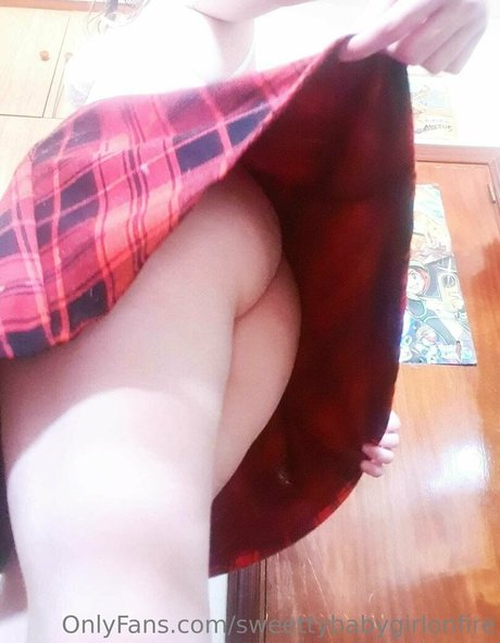 sweettybabygirlonfire star photos