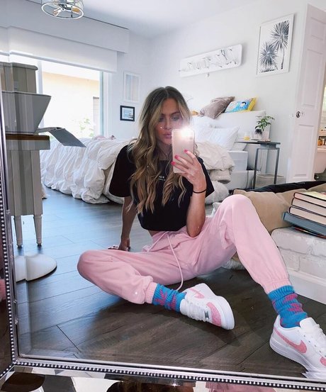 Anne Winters best model archive