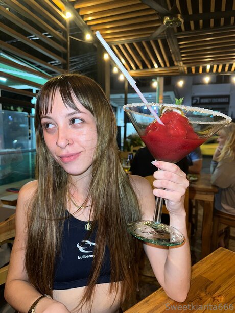 sweetkiarita666 erotic model img