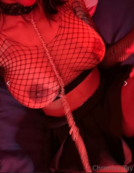 Chronixx tay naked model archive