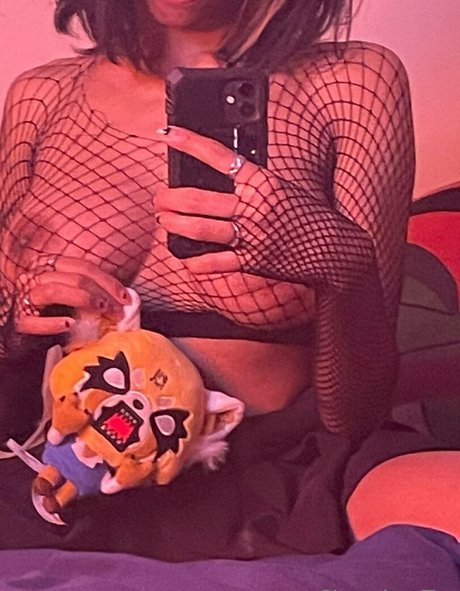 Chronixx tay pretty model picture