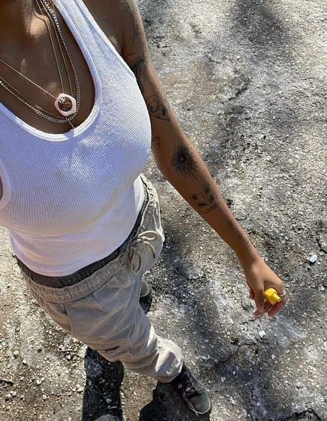 Chronixx tay pretty actress photos