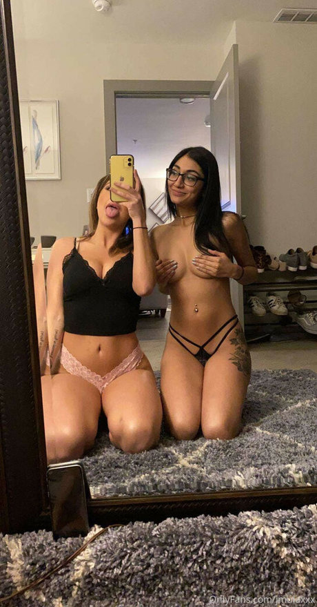 Jenelle Mathew free actress img