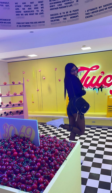 Jenelle Mathew nude star pictures