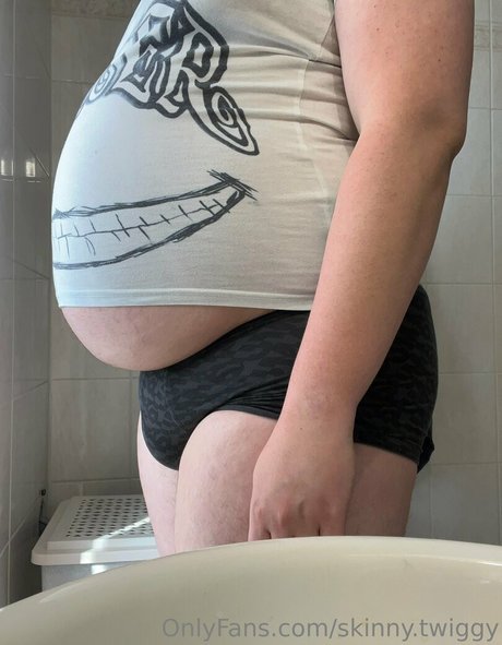 skinny twiggy exclusive star galleries