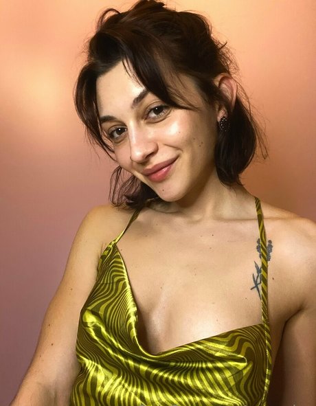 shemale outdoor onlyfans erotic pictures