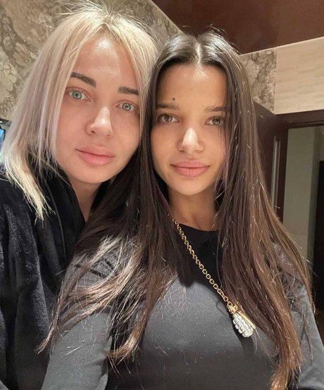 stars onlyfans top galleries