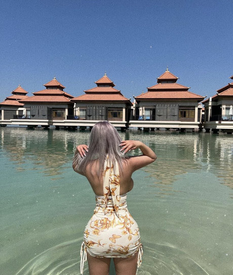 Karina Grinberryall exclusive model picture