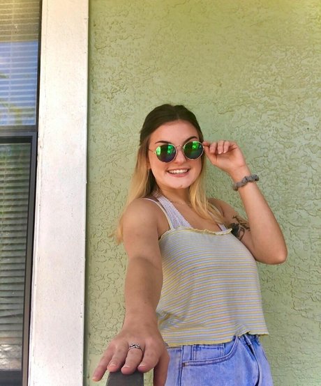 AJ Heahlke pornstar exclusive picture