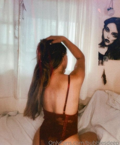 bubblesdeep art model galleries