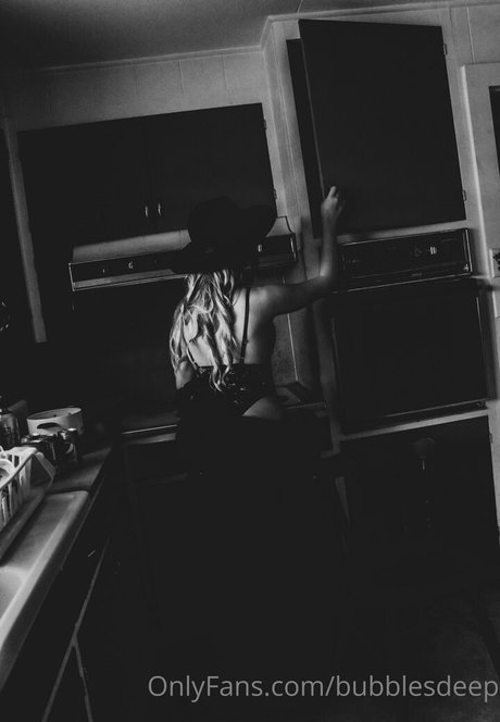 bubblesdeep pornstar high quality picture