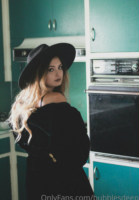 bubblesdeep porn star images