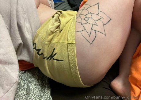 bunny girl417 pornstar erotic galleries