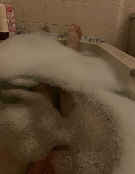 aztec420uk model pretty image