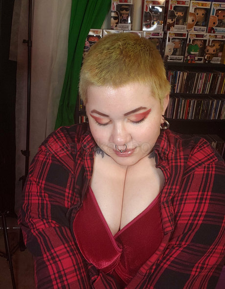 pumpka booty model hd pics