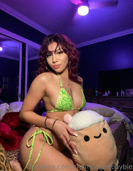 champagnebaybie model exclusive pictures