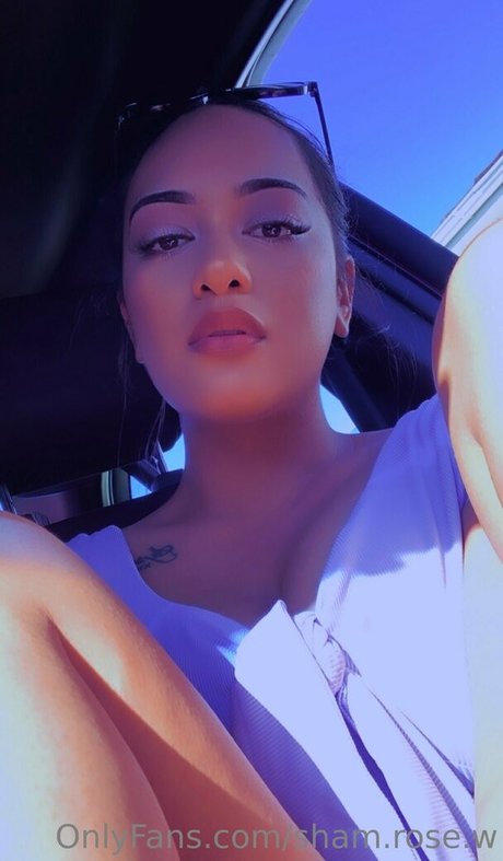 sham rose w sexy model image