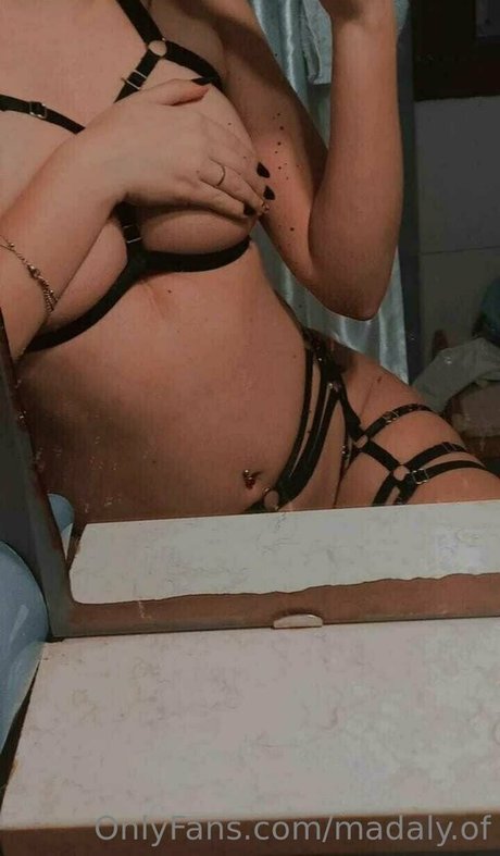 madaly of nice model galleries