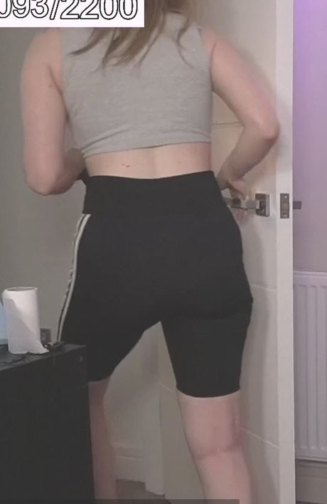 hairy armpits onlyfans pretty picture