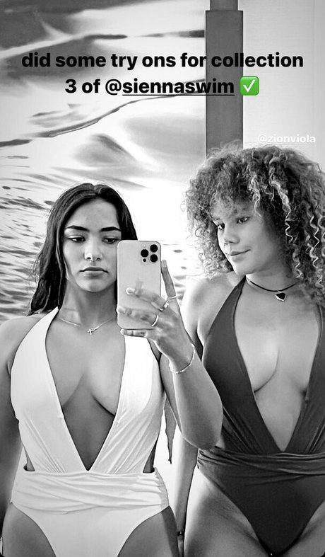 Sienna Mae Gomez sexy star img