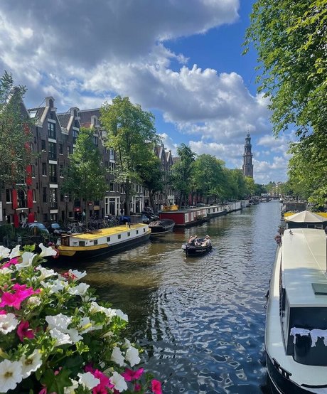 Charlotte Bregman art model images