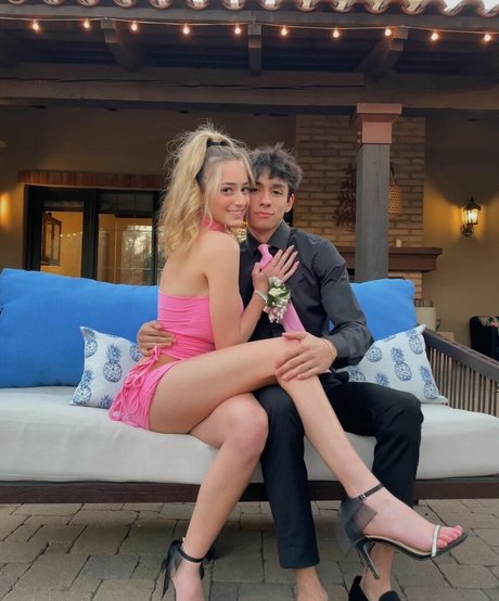 Charlotte Bregman hd model pic