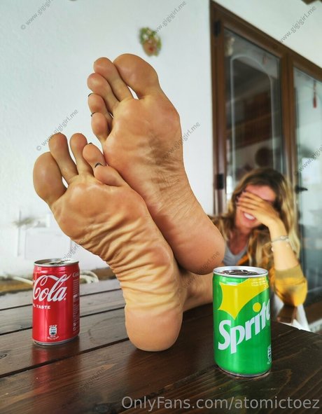 atomictoez star nudes archive