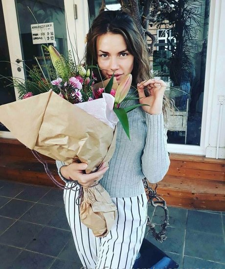 dark nipples onlyfans sexy xxx picture