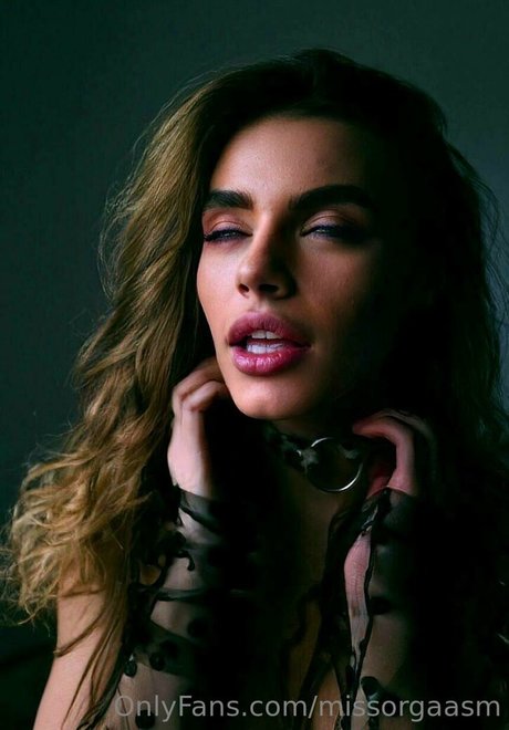 missorgaasm naked star image