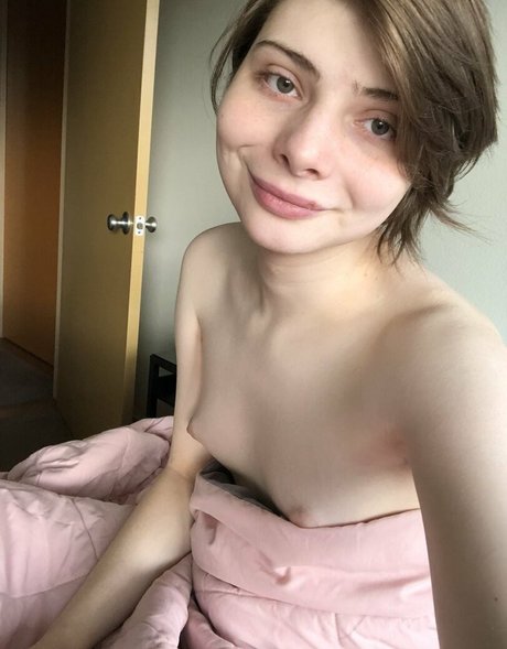 Abkazias erotic model image