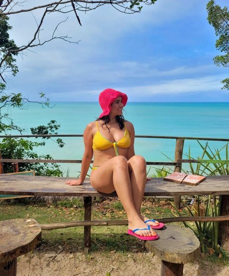 Bella Barp star pretty pics