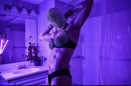 blake xxx winters nudes star pictures