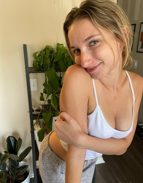 lilyanafoxvideostore nudes pornstar photo