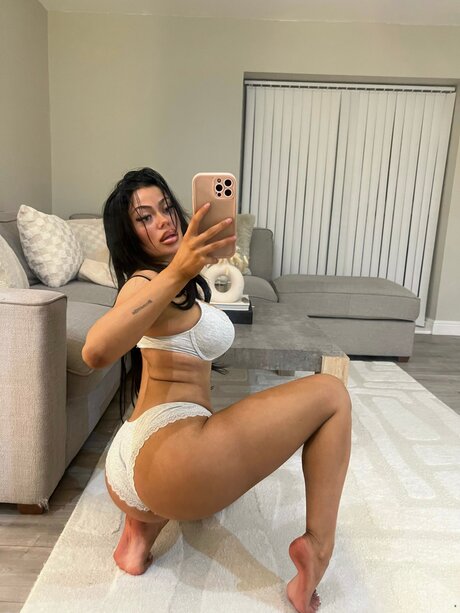 Hollyydollyy star erotic pictures