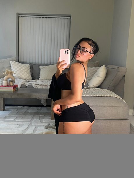 Hollyydollyy best actress galleries