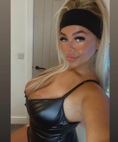 famous femboy onlyfans art naked gallery