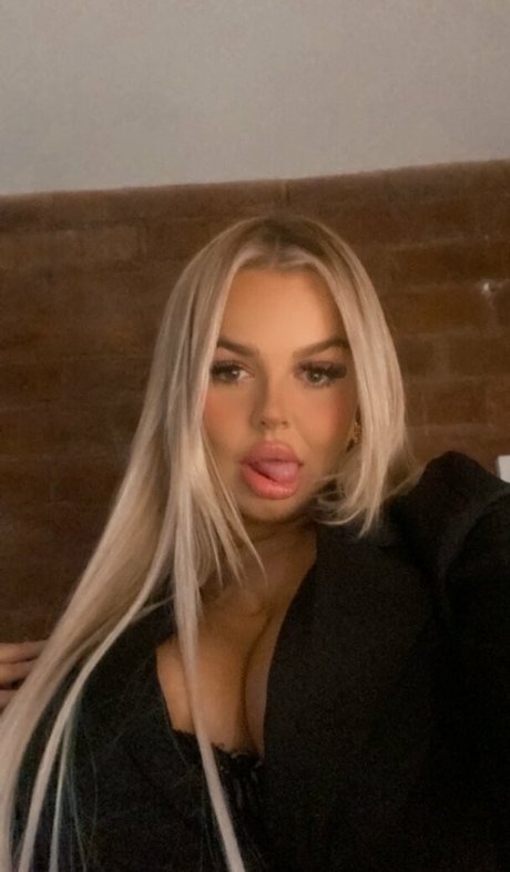 hottest midget onlyfans pretty pictures