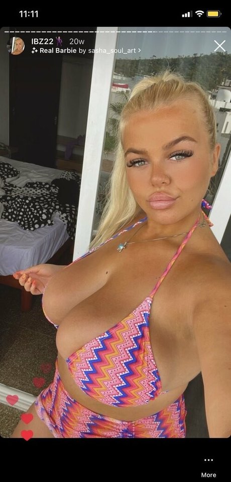 mirror selfie onlyfans pretty image