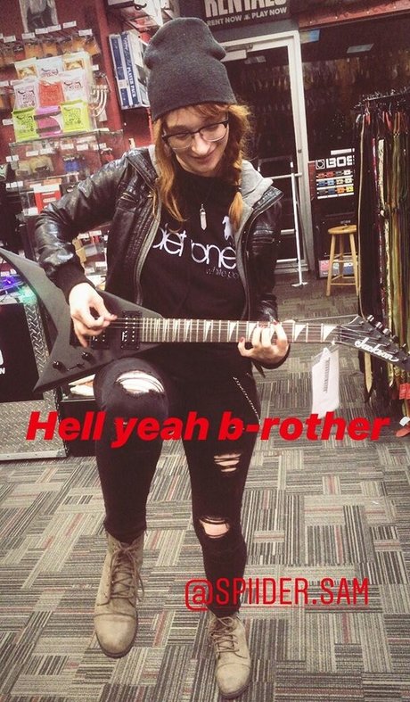 Spiider sam pornstar erotic picture