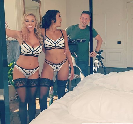 blonde milf big tits onlyfans adult pics