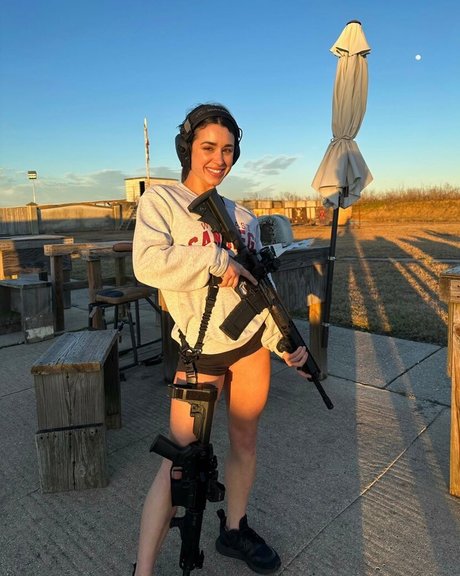 Sarah Ackman hot actress photo