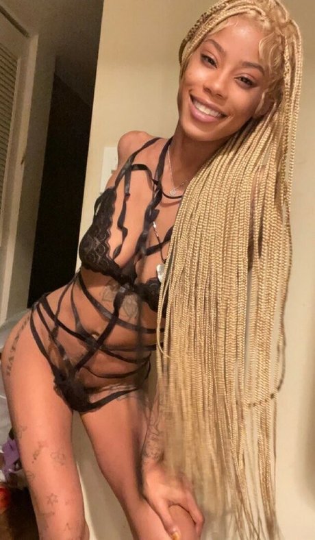 Mickey Mooh beautiful actress images