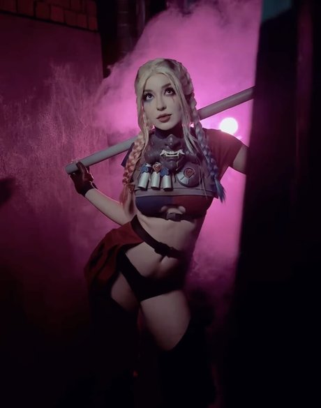 Anni The Duck model nudes picture