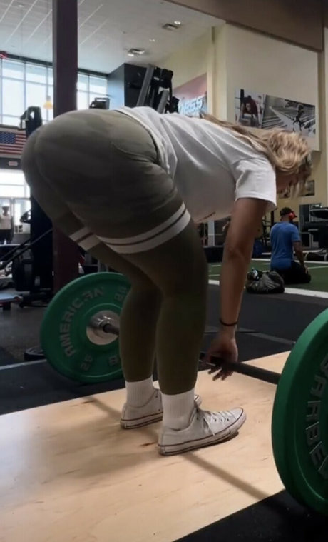 nadiag537 model high quality images