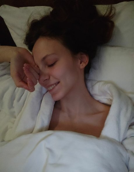 Mettaass beautiful model pics