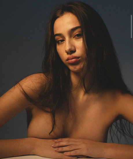 Ania Rybak model nude image